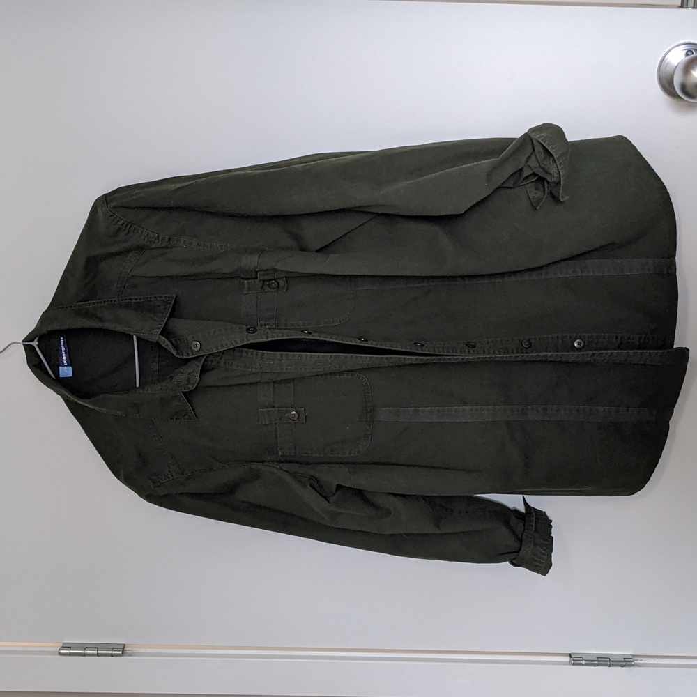 Pennington green button up 18